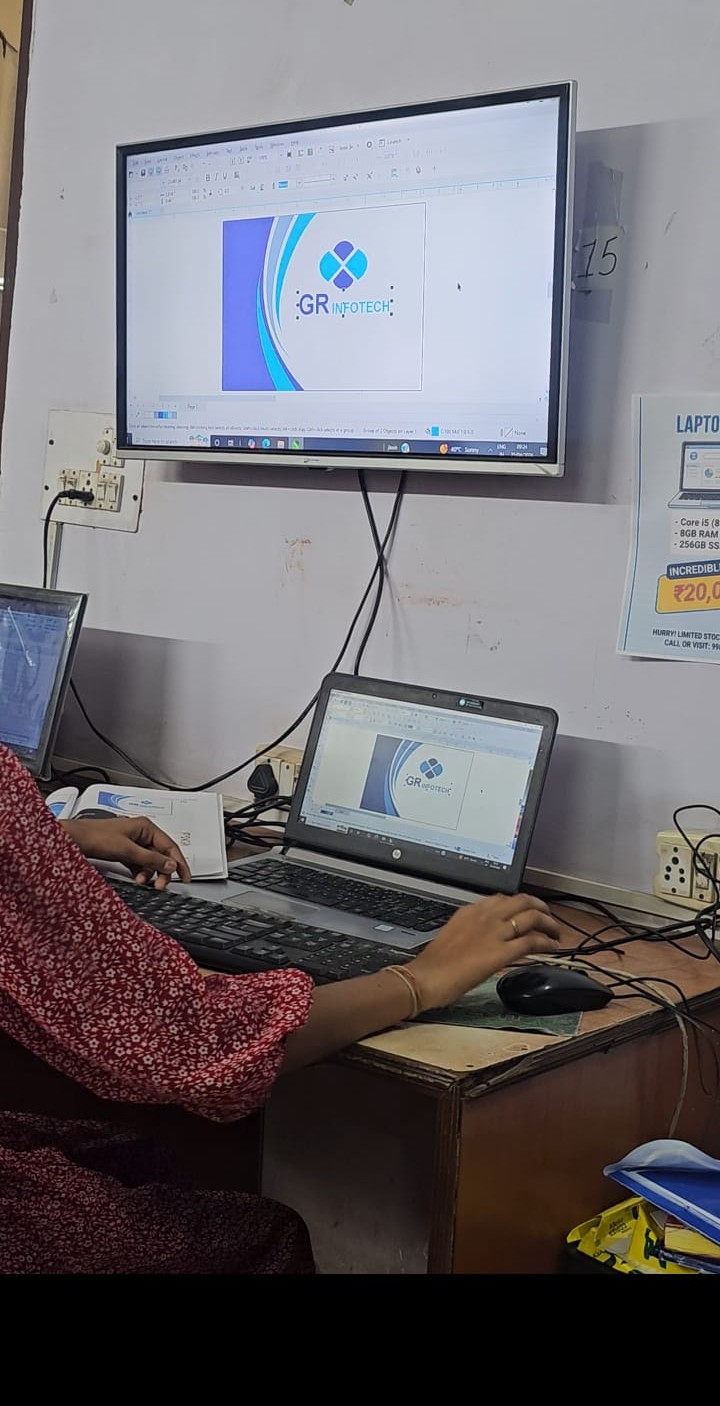 Graphic designing class at GR INFOTECH
